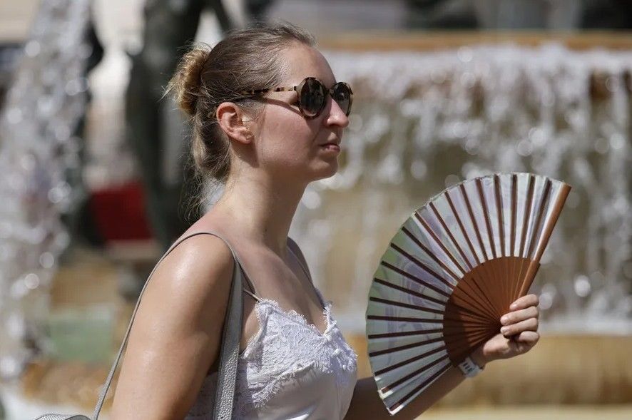 Aviso por altas temperaturas en todas las comunidades, con doce en nivel naranja Aviso por altas temperaturas en todas las comunidades, con doce en nivel naranja