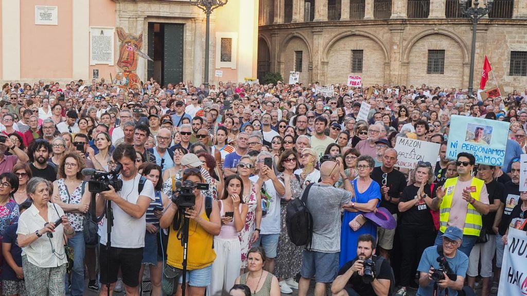Octava manifestación en Valencia contra Carlos Mazón y su "negligente gestión" en la DANA