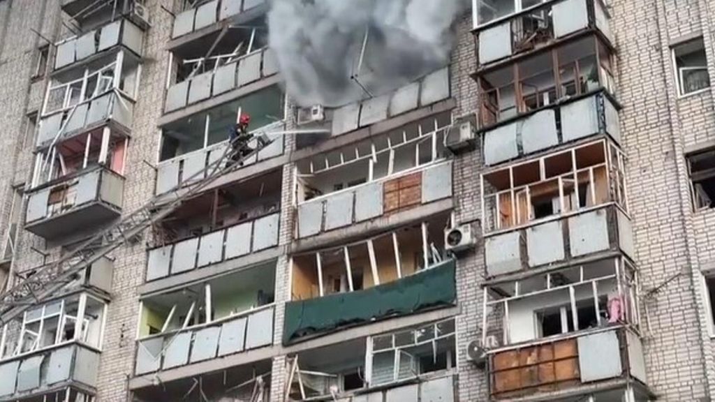 Ucrania denuncia el ataque aéreo masivo de Rusia con más de 480 drones, bombas y misiles