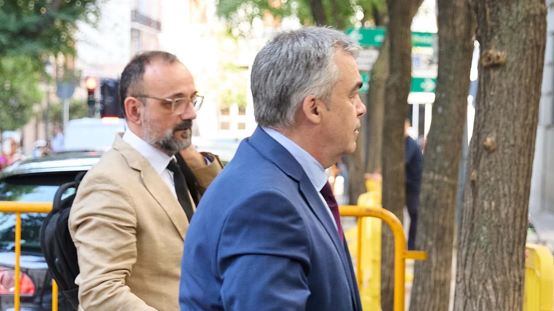 Los primeros cinco días de Santos Cerdán en la cárcel: una entrevista psicológica, apartado y a la espera de su celda