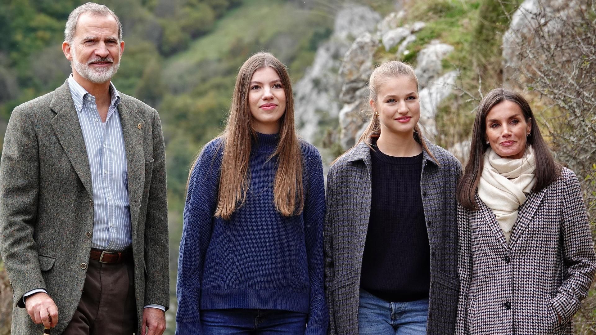 Los reyes Felipe y Letizia, Leonor y Sofía