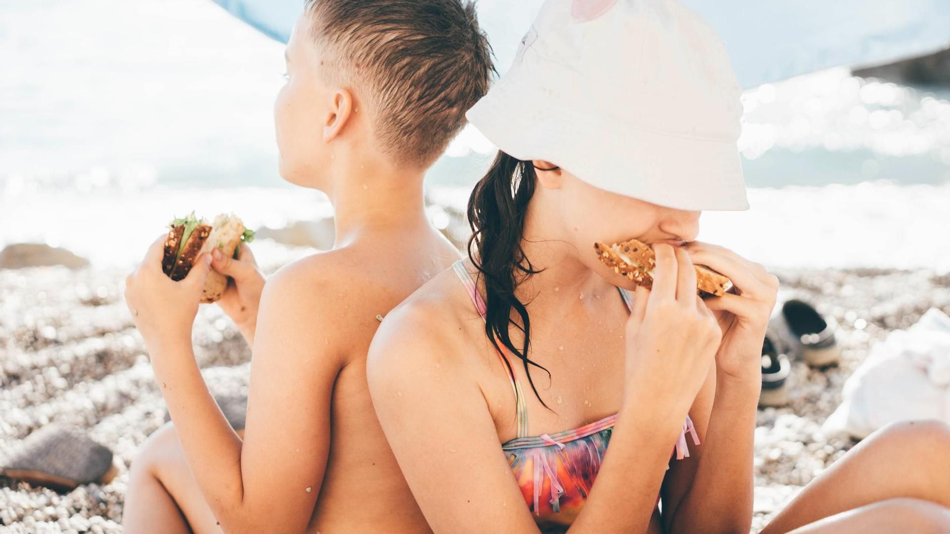 No todos los alimentos son seguros para meter en el sandwich que te llevas a la playa
