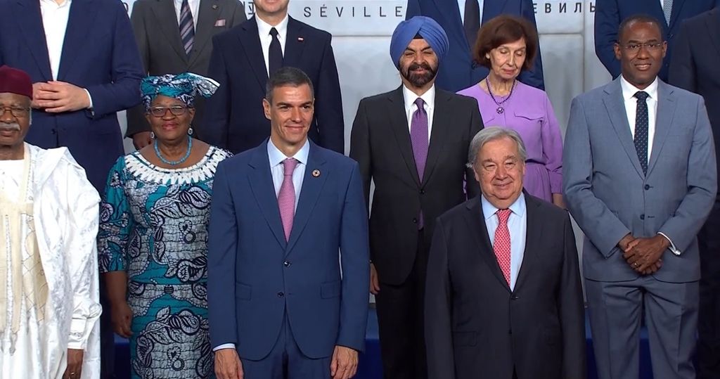 Pedro Sánchez inaugura la cumbre de la ONU más cómodo que en La Haya y arropado por 70 jefes de Estado