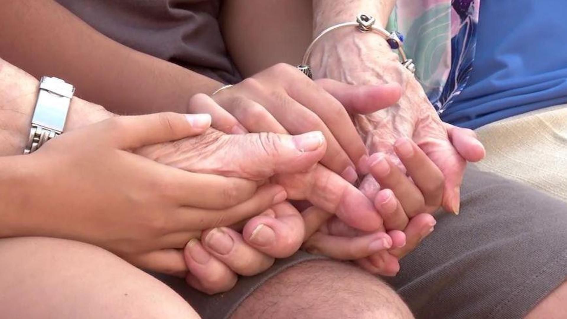 Cuidarse a nivel sociedad es clave para el envejecimiento sano: la importancia de los recursos públicos y la comunidad