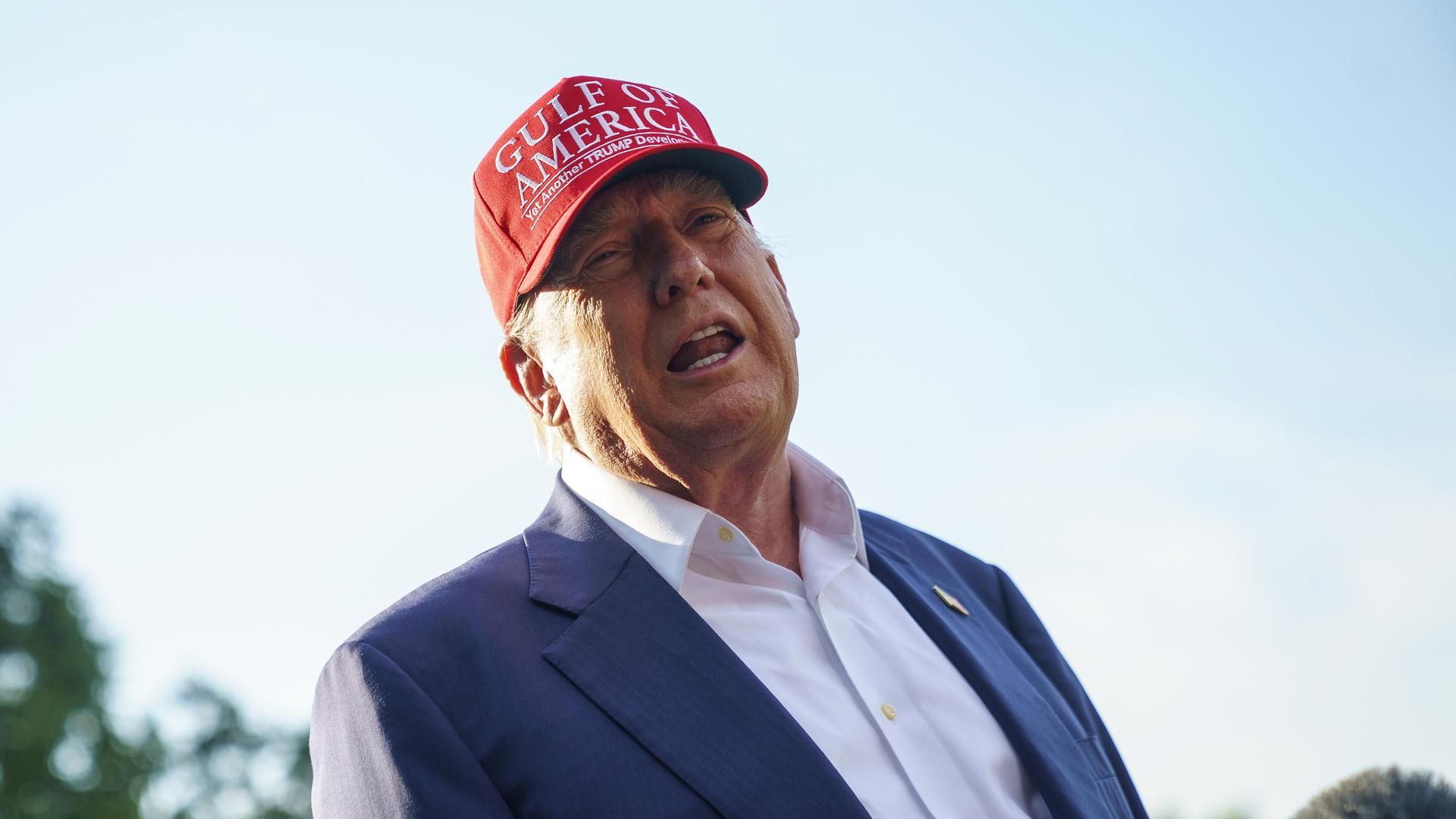 Donald Trump vuelve a sugerir la deportación ciudadanos estadounidenses: "Quizá ese sea el próximo trabajo"