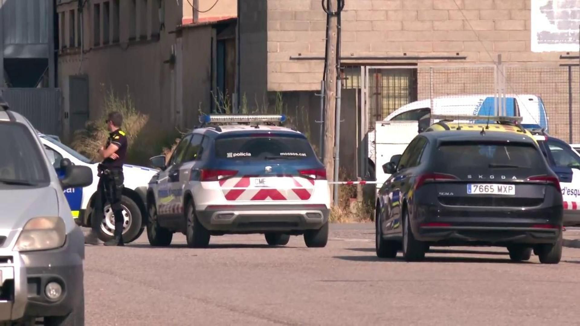 El padre del niño muerto en Valls se lo habría olvidado en el coche al irse a trabajar: lo sacó desesperado del vehículo para reanimarlo a una zona ventilada