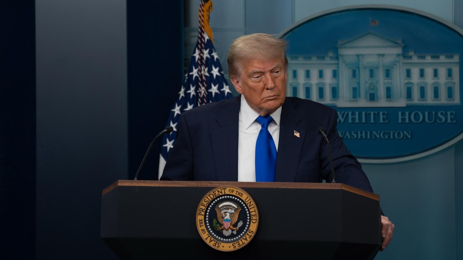 Guerra total entre Musk y Trump: Trump sugiere que Musk cierre sus negocios y regrese a Sudáfrica