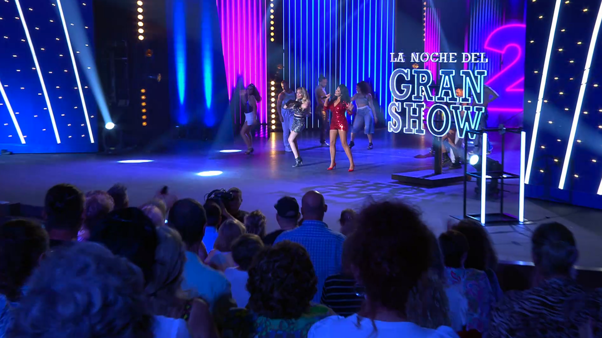 La aparición de Sonia y Selena en ‘La noche del Gran Show’ provoca un momentazo entre el público