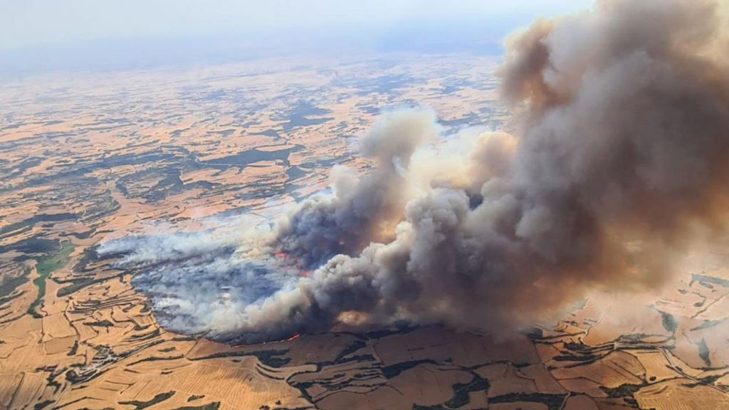 El incendio Lleida deja dos víctimas mortales: la principal hipótesis del fuego que ha arrasado 7.000 hectáreas
