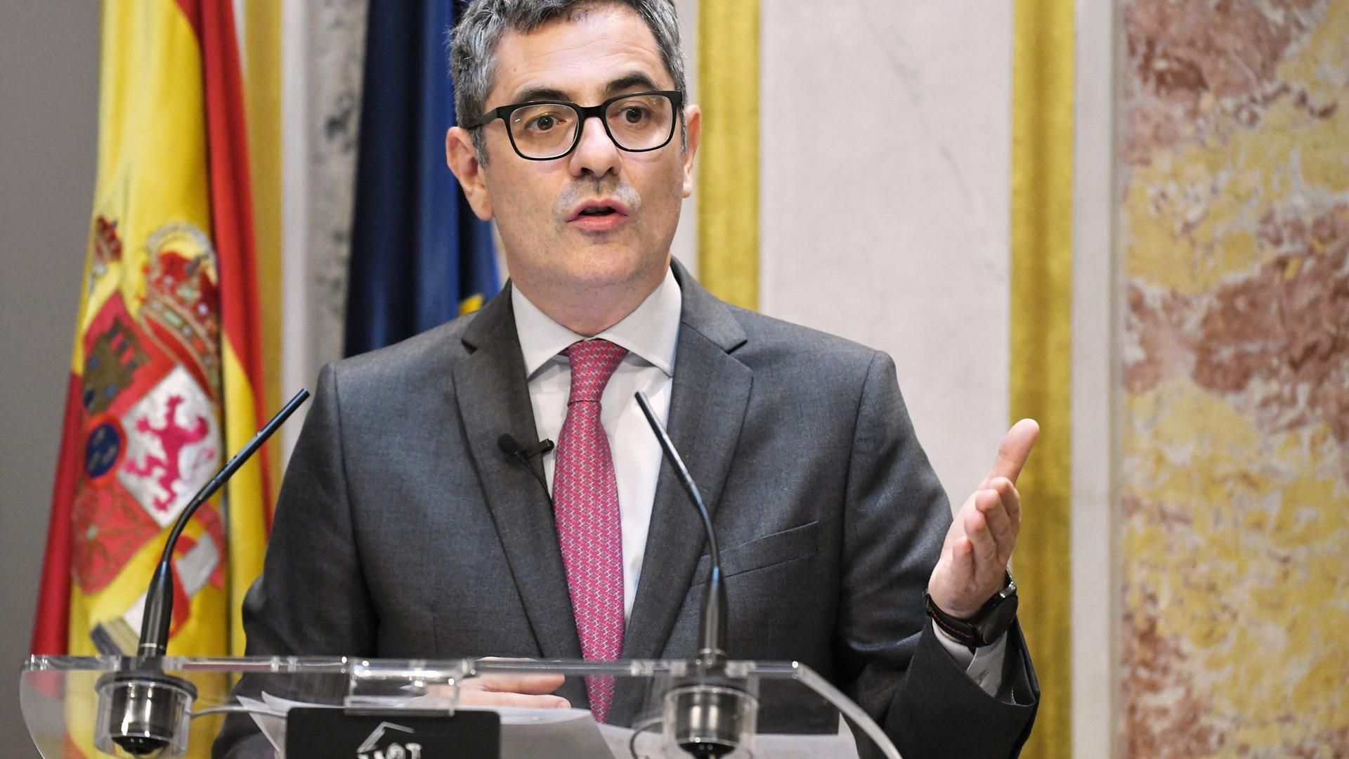 El ministro de Presidencia, Justicia y Relaciones con las Cortes, Félix Bolaños, durante su comparecencia ante los medios, en el Congreso de los Diputados, a 24 de junio de 2025, en Madrid (España)