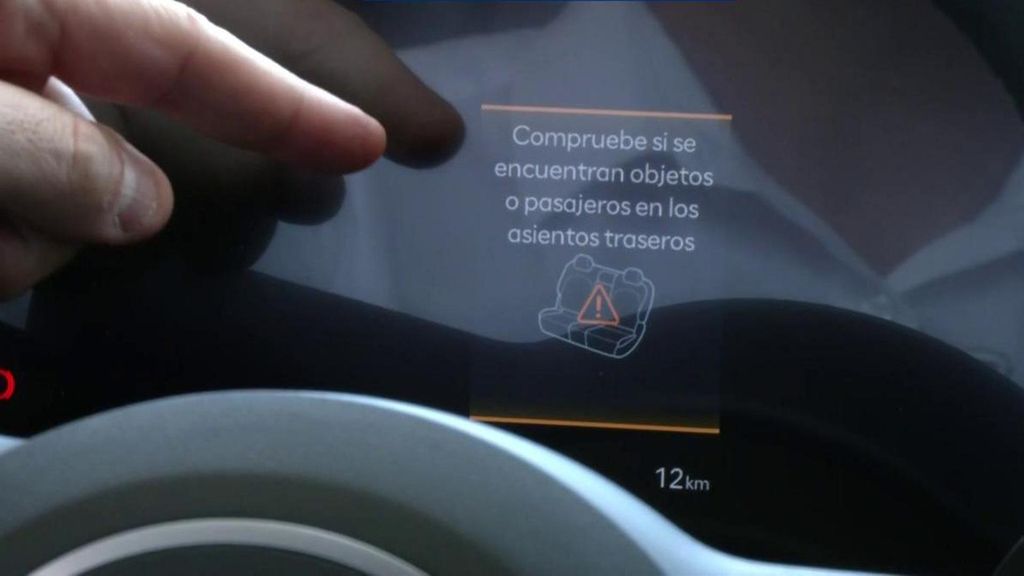 Expertos piden que los coches cuenten con sistemas 'antiolvido' para evitar casos como el del niño de Valls