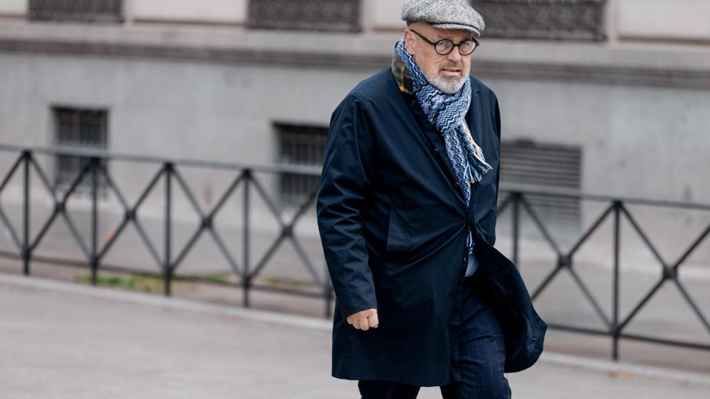 La extraña visita del abogado Jacobo Teijelo a Santos Cerdán en la cárcel