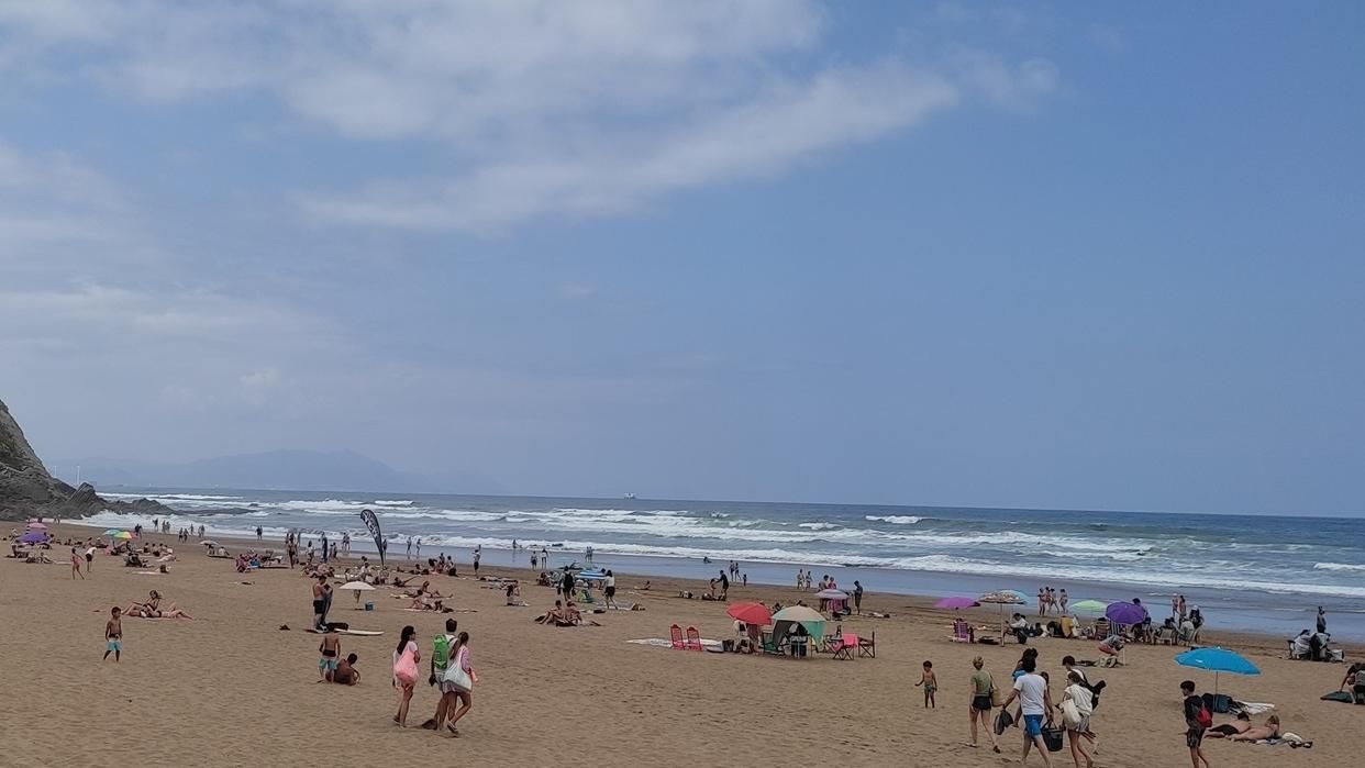 Un experto aclara si debemos de usar crema solar en los d�ías nublados