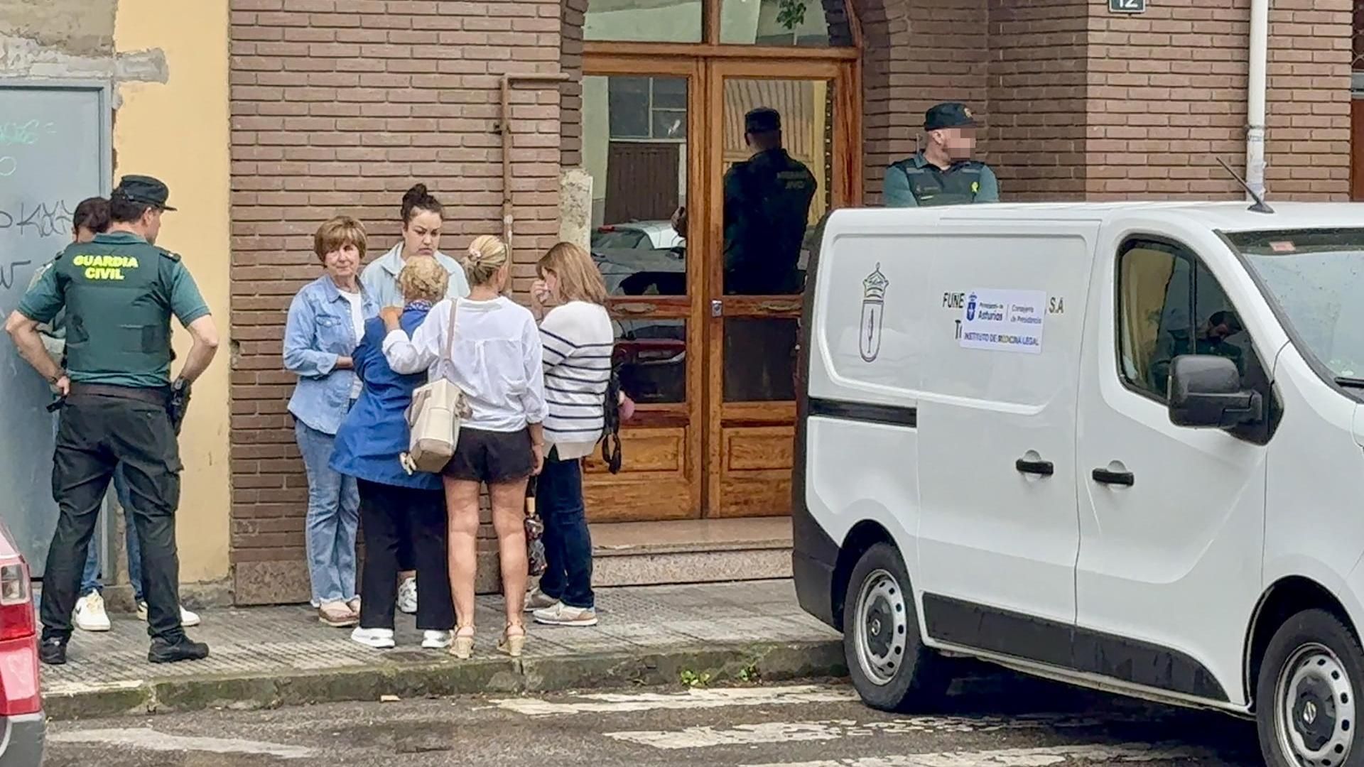 Un hombre de 90 años asesina a su mujer en Asturias y se intenta suicidar después: la cuidadora dio la voz de alarma
