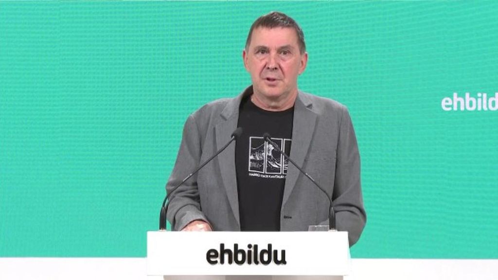 Arnaldo Otegi revela que Antxon Alonso le presentó a Santos Cerdán para negociar con EH Bildu