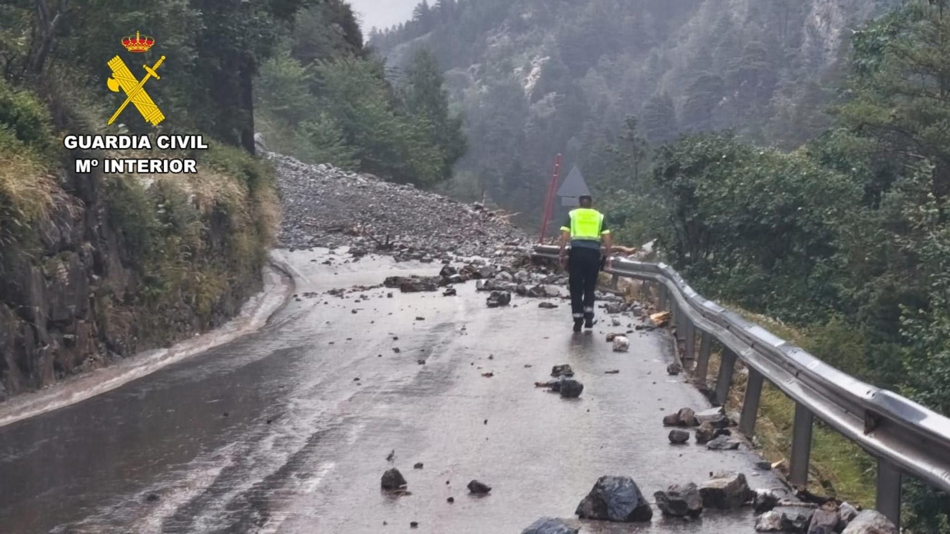 Desprendimiento en la carretera entre Panticosa y Balneario