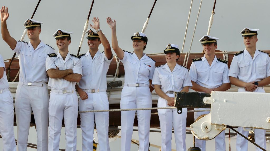 La princesa Leonor llega a Gijón y se reencuentra con sus compañeros de Elcano: sus próximos pasos