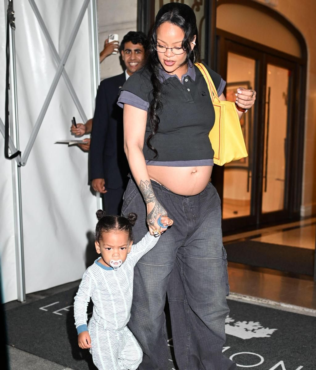 Rihanna, con su hijo Riot