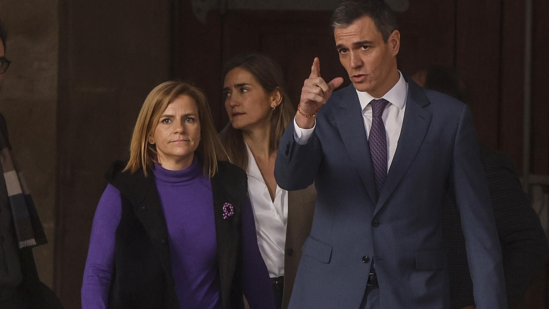 Sánchez planteará sanciones internas por consumo de prostitución en una reunión con mujeres del PSOE este viernes Sánchez planteará sanciones internas por consumo de prostitución en una reunión con mujeres del PSOE este viernes