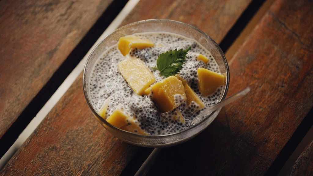 Semillas de chía con yogur y fruta