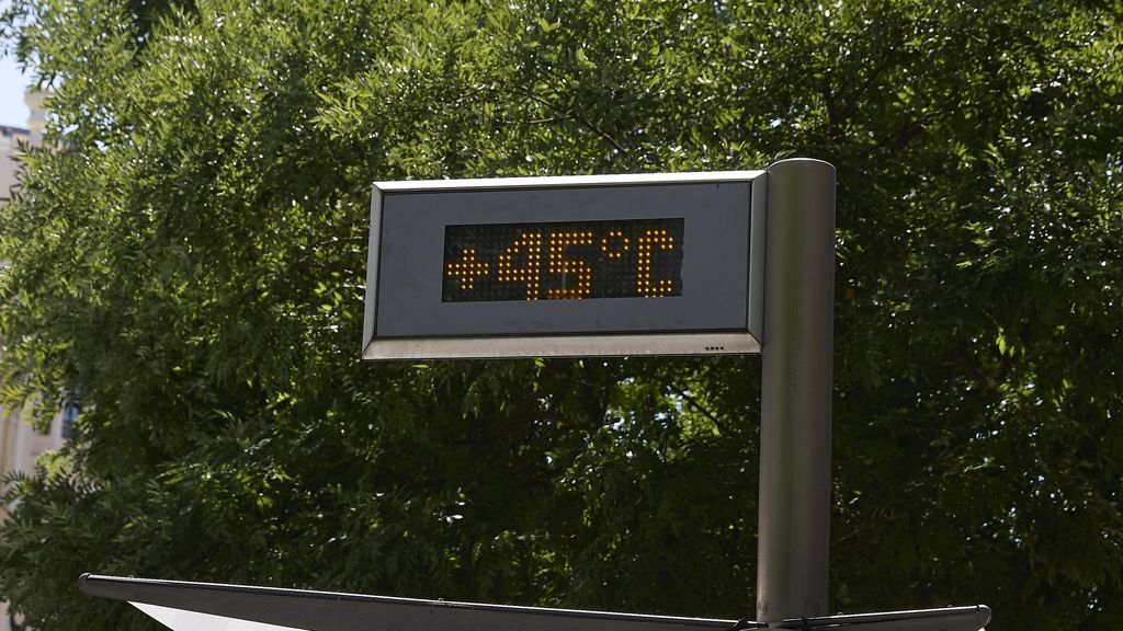 Un termómetro de Madrid marca 45 grados este mes de junio, en plena ola de calor