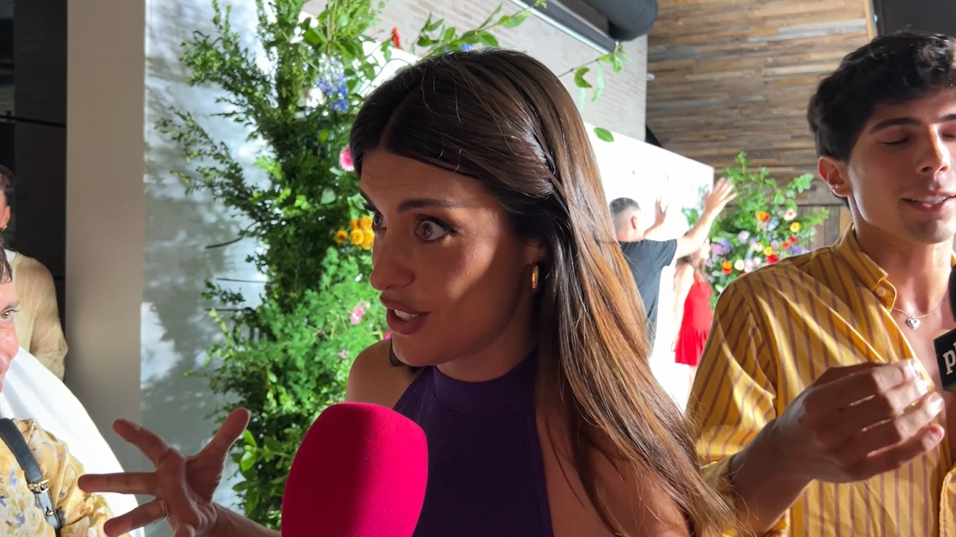 Dulceida en la red carpet de la fiesta 'Rainbow': "¿Cómo le vas a prohibir a alguien amar?" - exclusivo web - 04/07/25