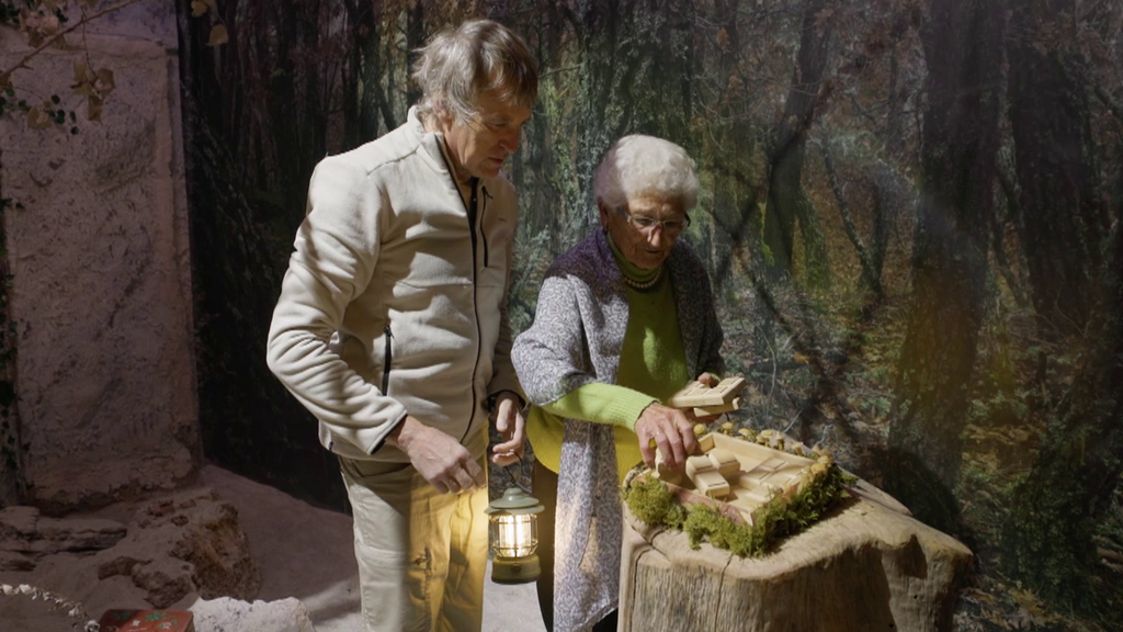 Jesús Calleja se enfrenta por primera vez a un 'scape room' y hace equipo con una mujer anciana