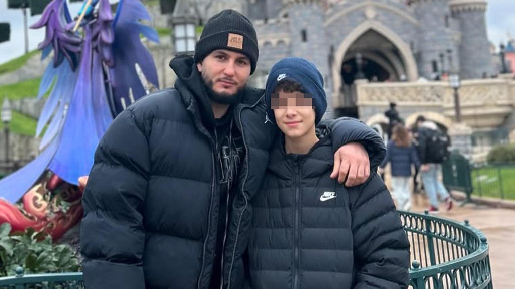 Omar Montes y su hijo