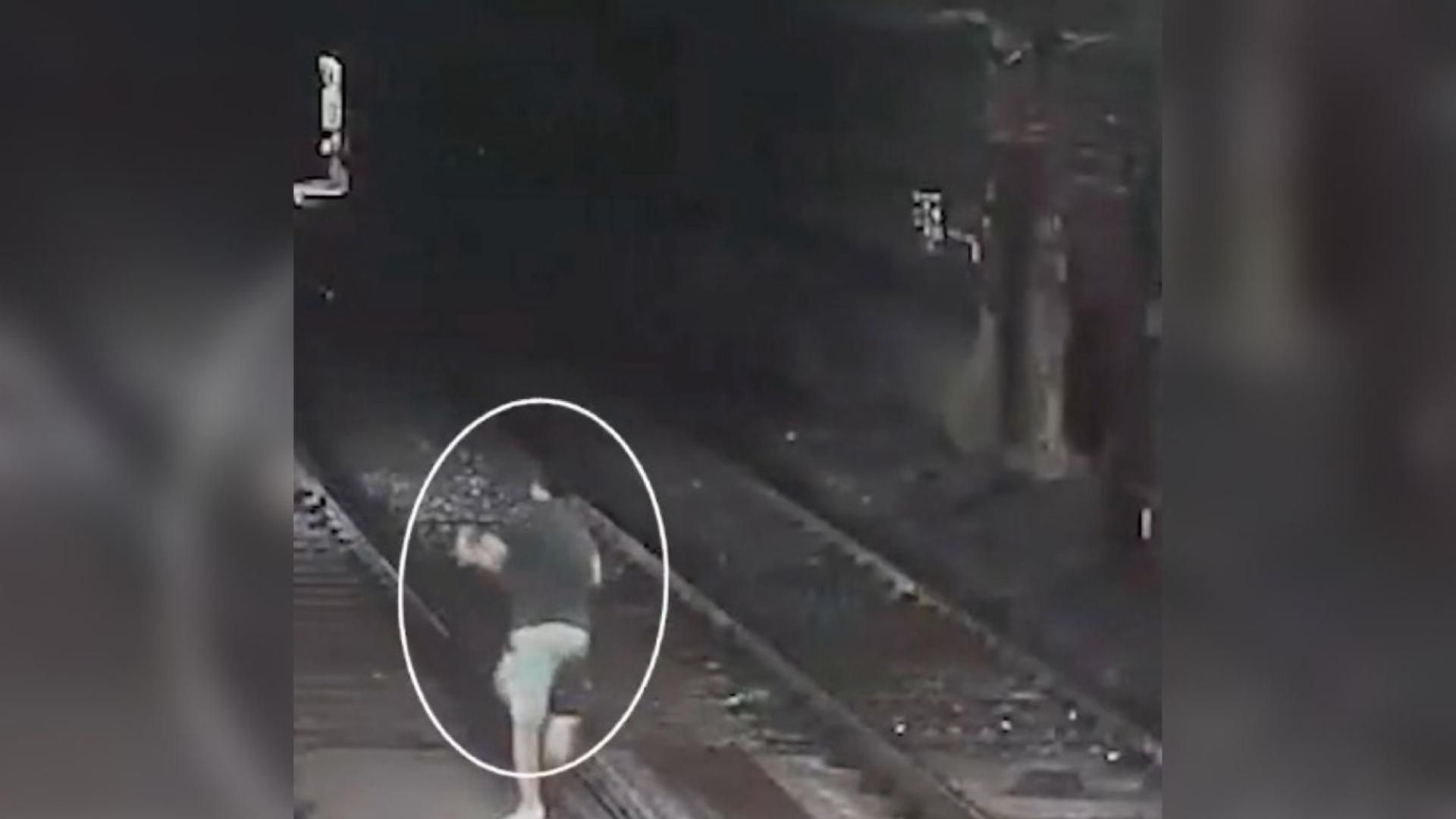 Persecución en los túneles del metro de Barcelona