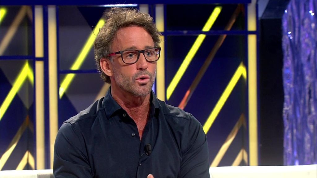 Álvaro Muñoz Escassi confiesa los detalles de su inesperada ruptura con María José Suárez ¡De viernes! Temporada 1 Programa 33