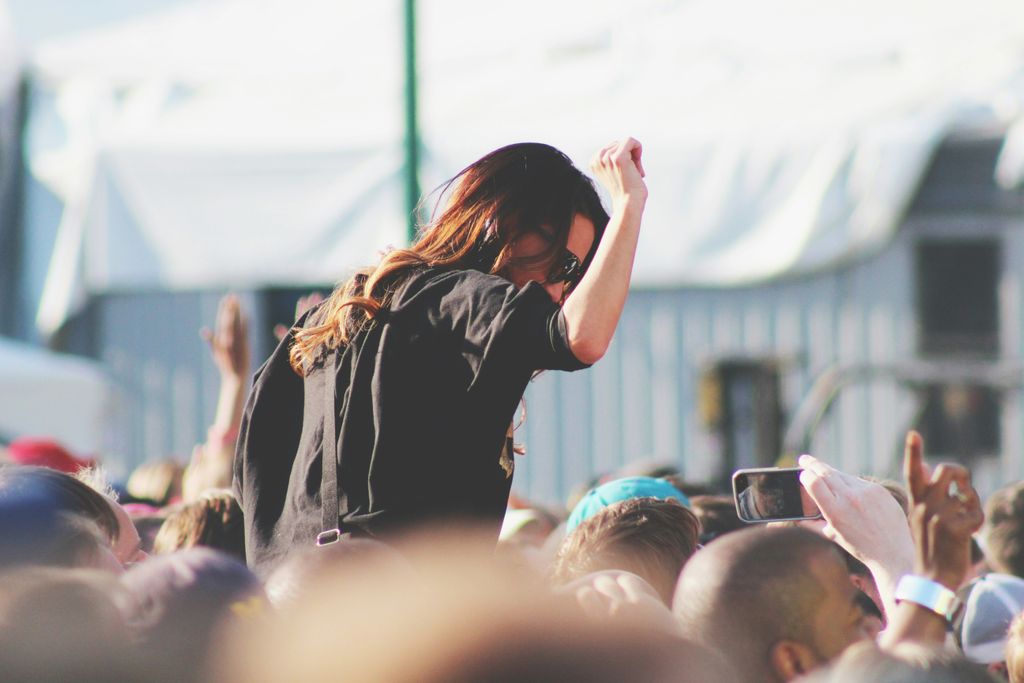 festival joey thompson unsplash