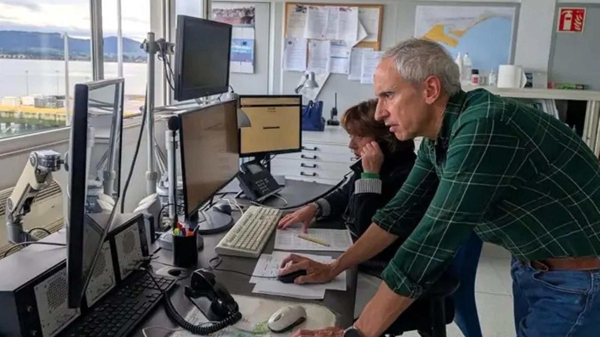 Buscan a un pescador de 36 años desaparecido en la costa de Suances, Cantabria