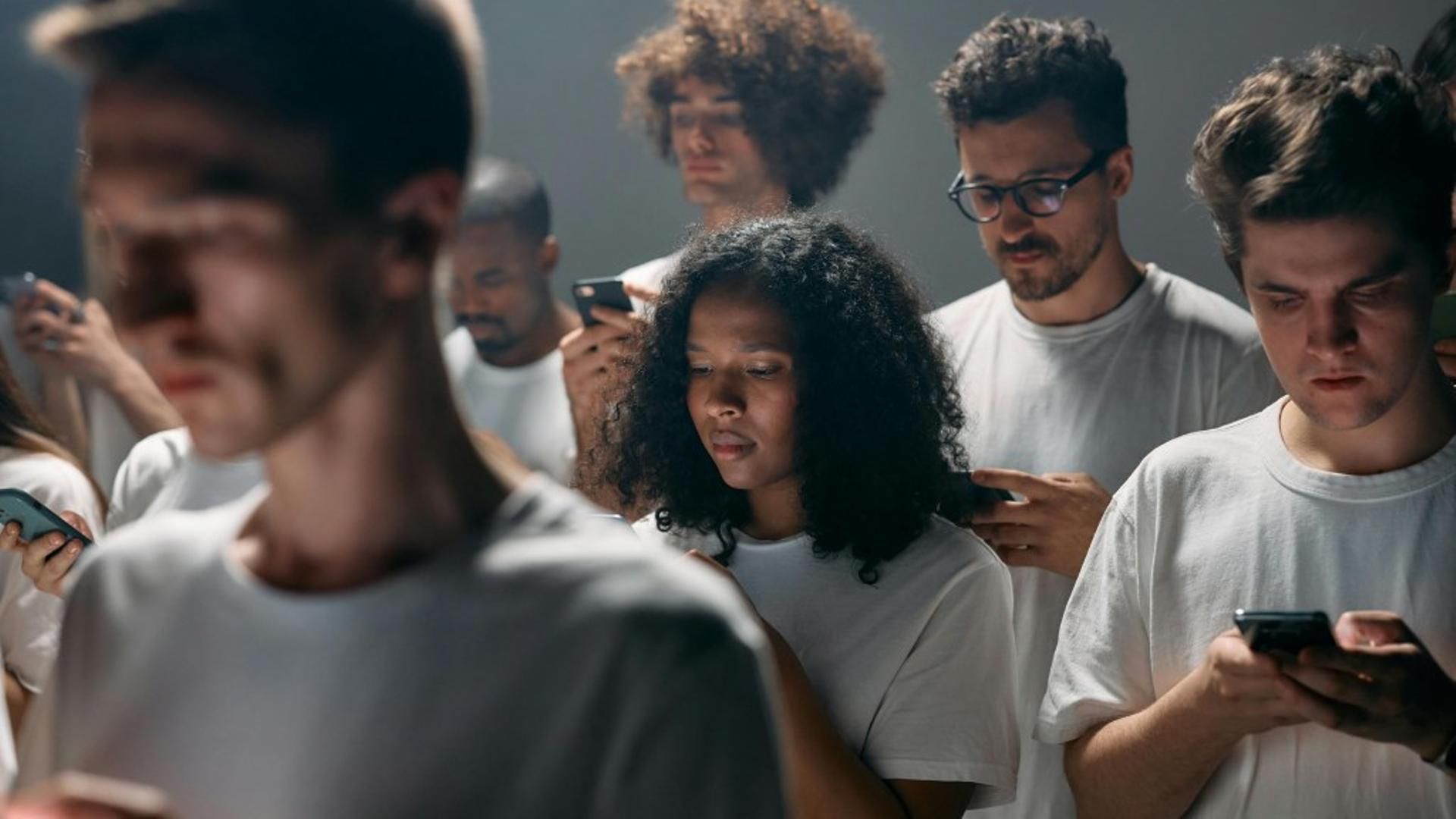 Somos zombis sometidos a la tecnología