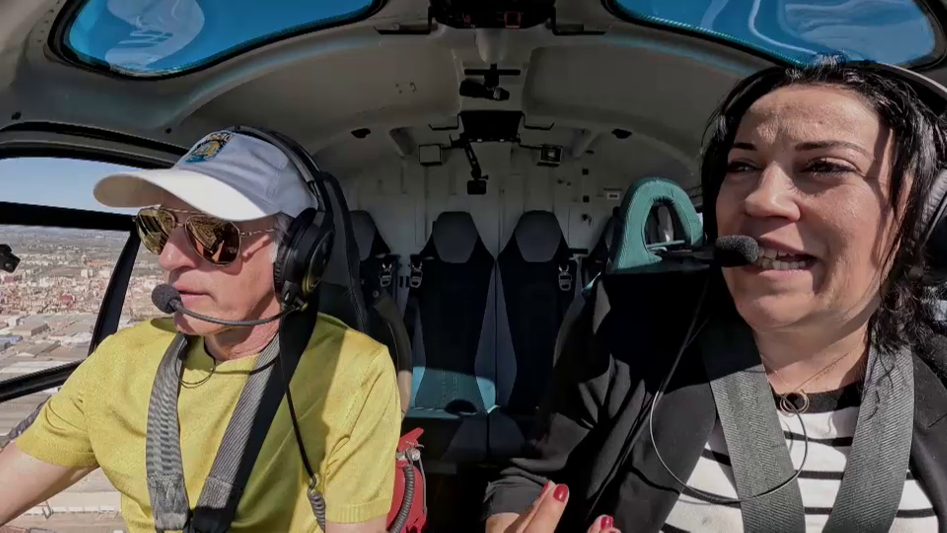 Jesús Calleja sobrevuela Valencia