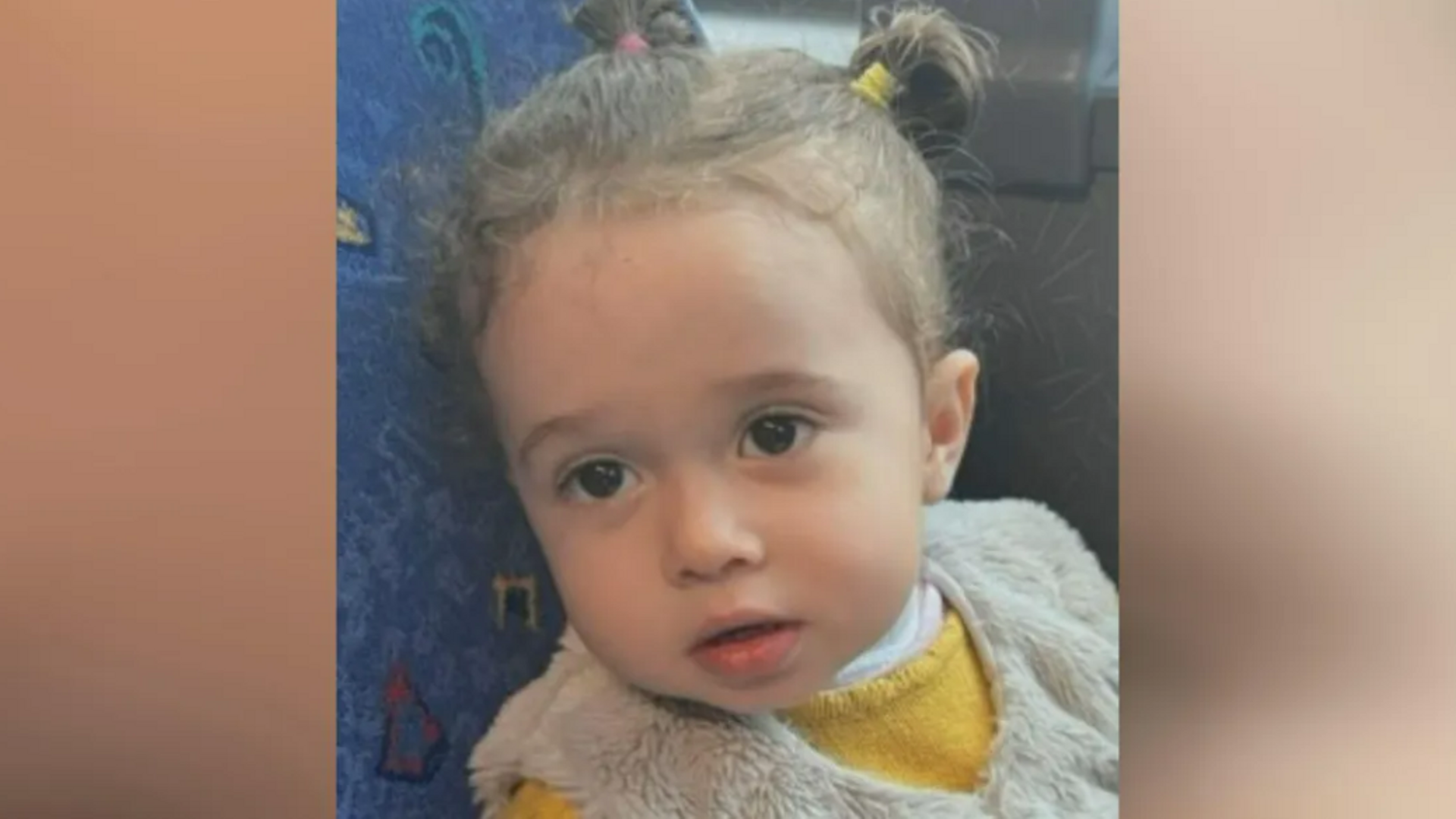 La denuncia de la madre de Khaley, la niña desaparecida a la que su padre se llevó a Egipto: "Van a casarla con un chico de 10 años” La denuncia de la madre de Khaley, la niña desaparecida a la que su padre se llevó a Egipto: "Van a casarla con un chico de 10 años”