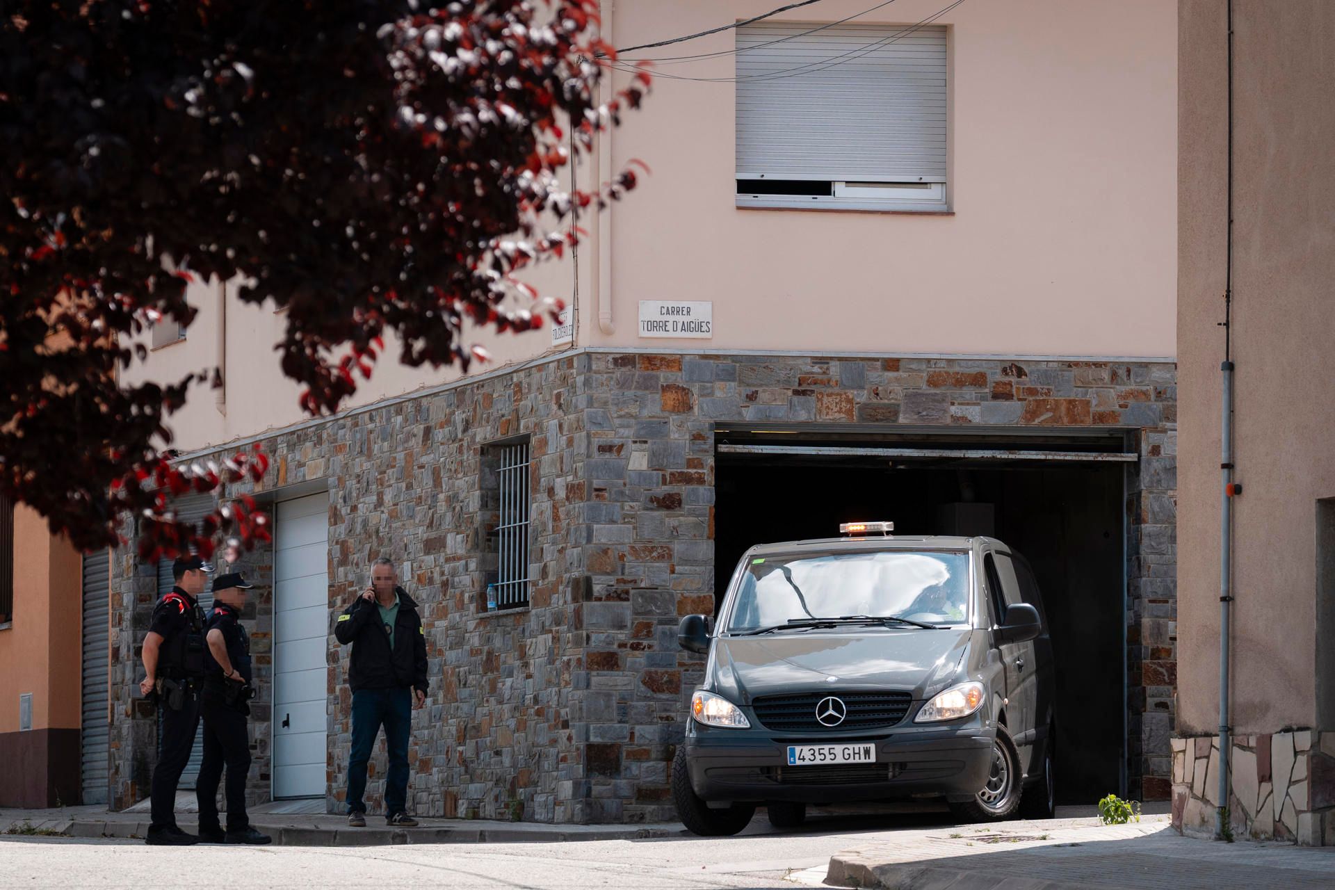 Abaten a un hombre atrincherado en su casa en Barcelona: mató a su hermano y tenía a su madre de rehén