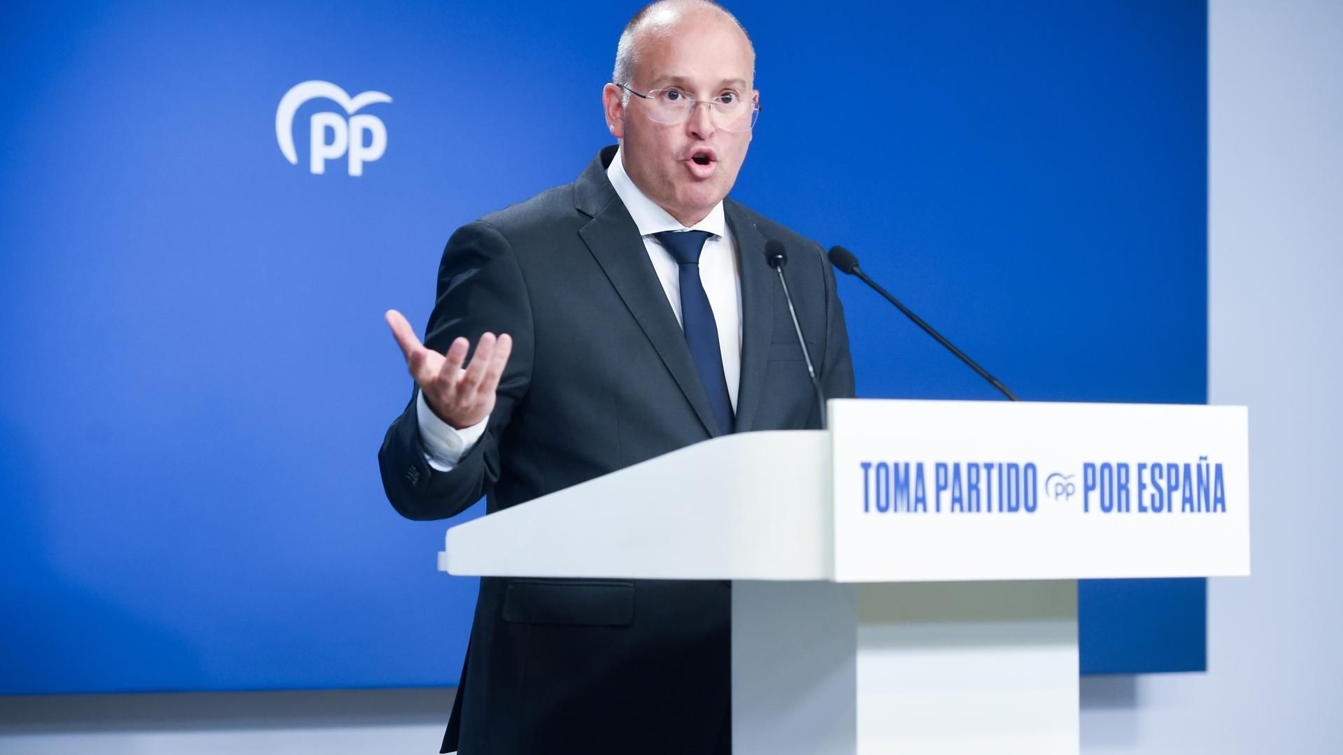 El nuevo secretario general del PP, Miguel Tellado, durante una rueda de prensa posterior a la reunión del Comité de Dirección del PP, en la sede del partido, a 7 de julio de 2025, en Madrid (España). Hoy se ha celebrado el primer Comité de Dirección tras