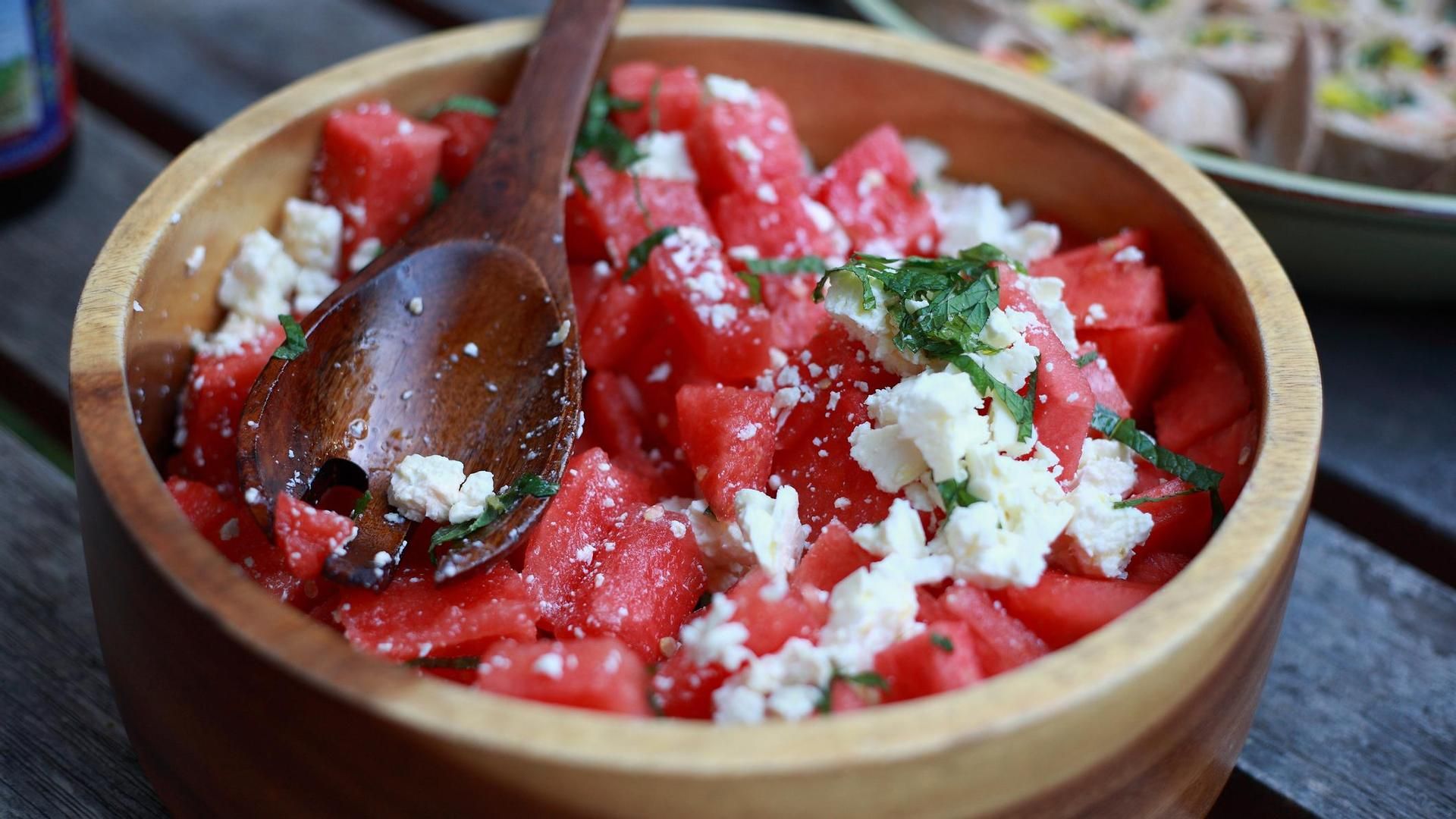 Ensalada de sandía, queso feta y menta Ensalada de sandía, queso feta y menta