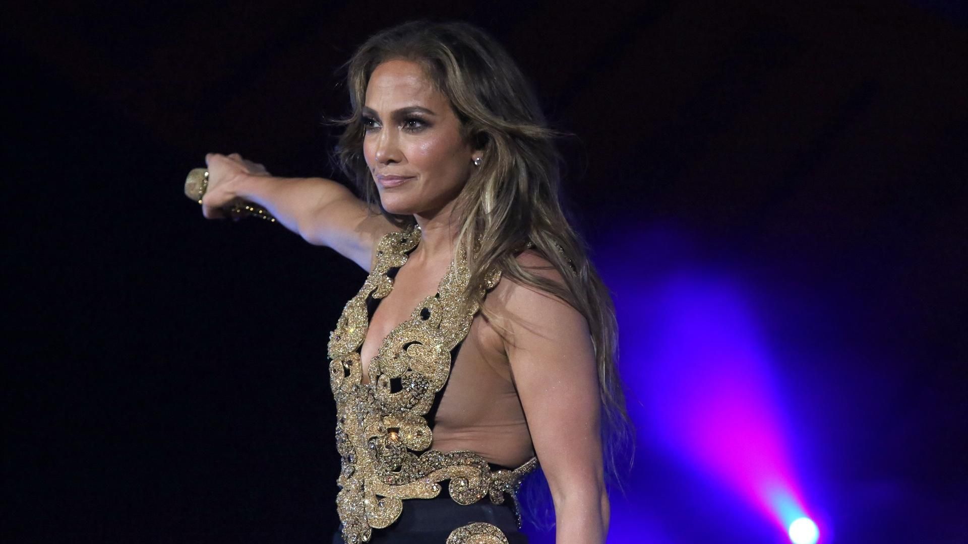 Jennifer López comienza su gira ‘Up All Night’ en Pontevedra: 20.000 fans bailan sus míticas canciones