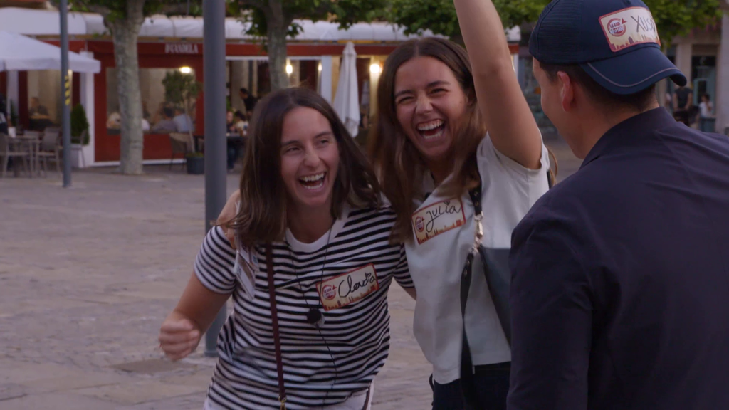 La tremenda ilusión de dos hermanas que han concursando juntas en 'Lo sabe, no lo sabe' al conquistar su bote