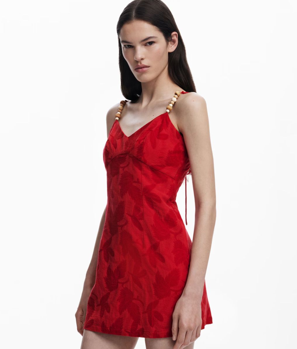 Minivestido rojo, de Desigual