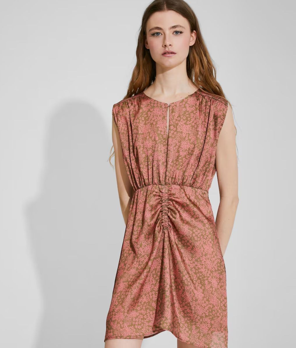 Vestido satinado con flores, de Naëlle