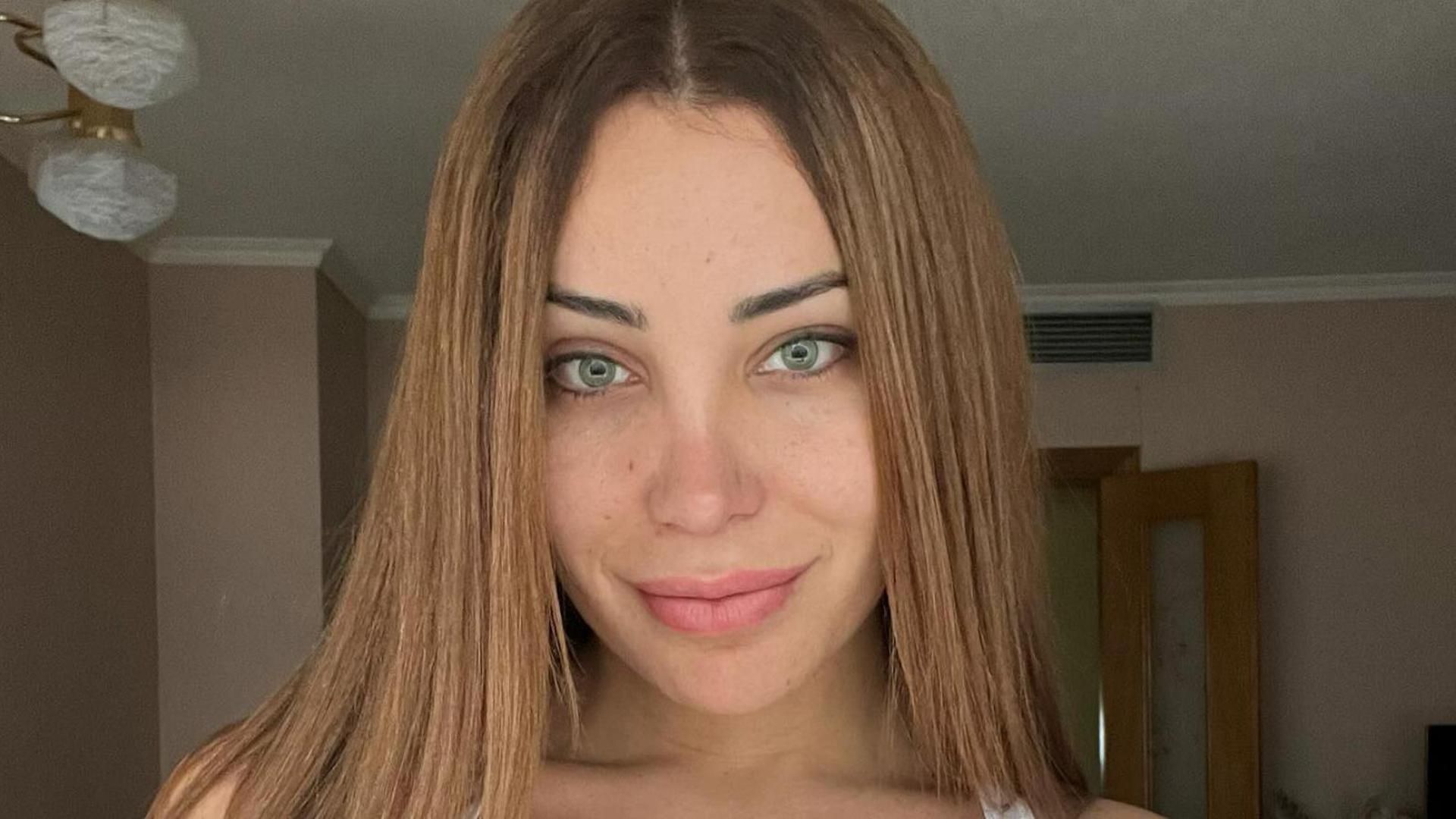 Daniela Requena revela que estuvo con Álvaro Escassi antes de operarse