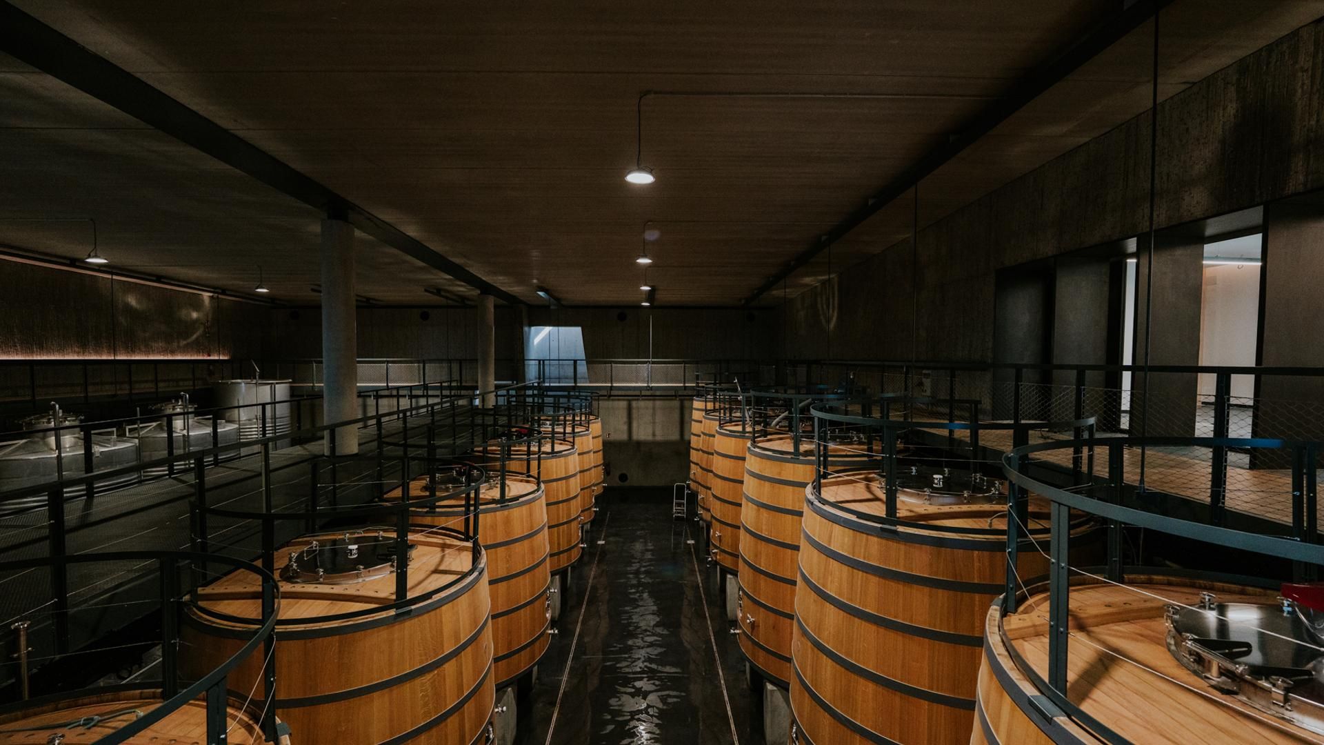 Interior de Bodegas La Horra