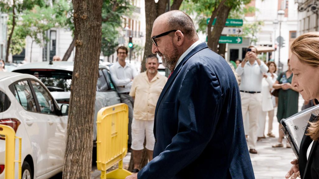 Koldo solicita que le devuelvan su teléfono móvil para defenderse de las acusaciones de “acoso” de Claudia Montes, ex Miss Asturias