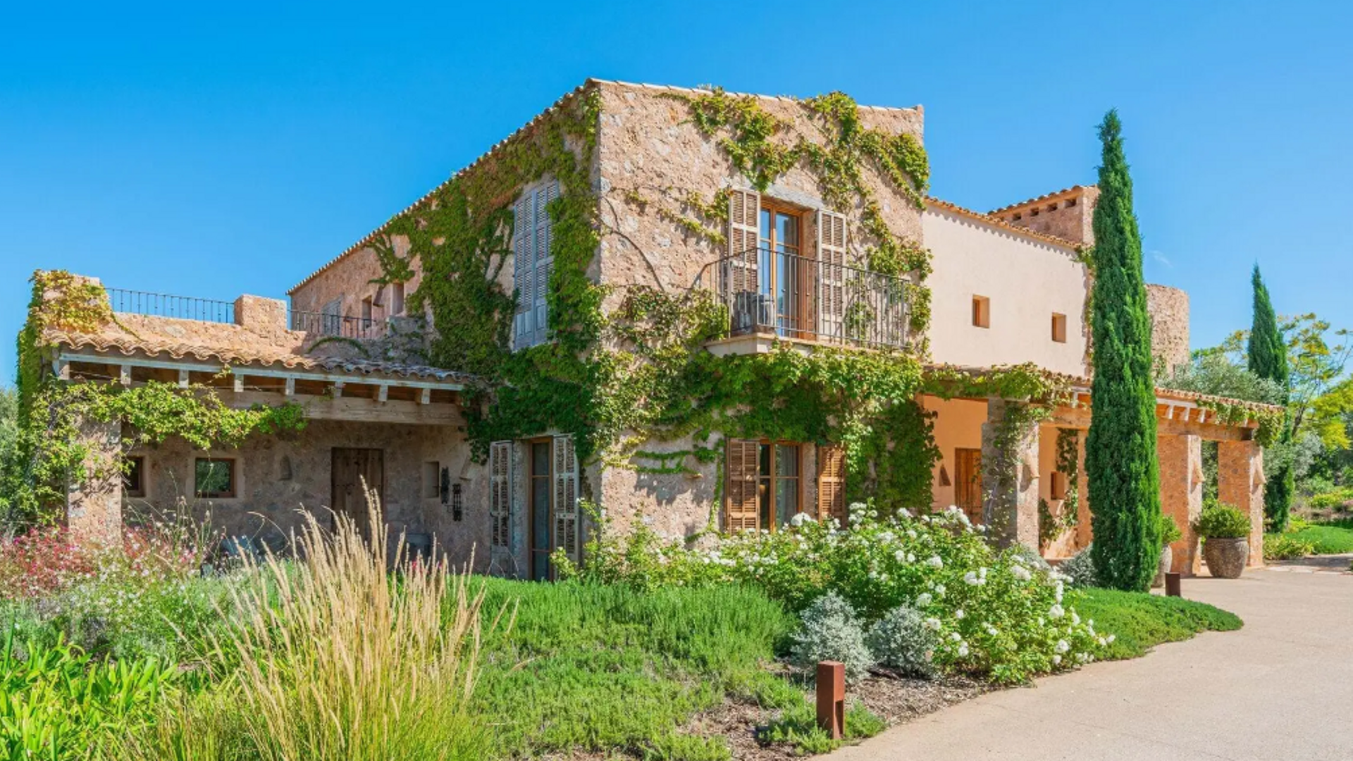 Torre del Sol, la finca privada de lujo en la que se ha hospedado la familia