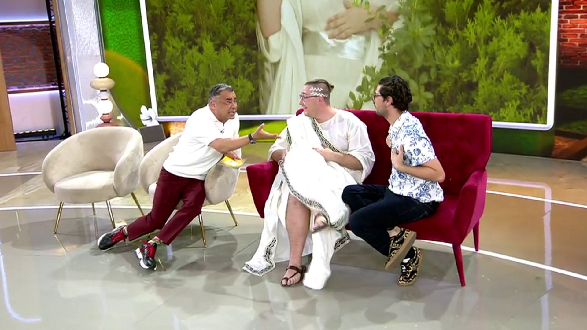 Un joven le da a su pareja la sorpresa de su vida tras conseguir convencerle para celebrar su amor: "¡Me va a dar un síncope!"