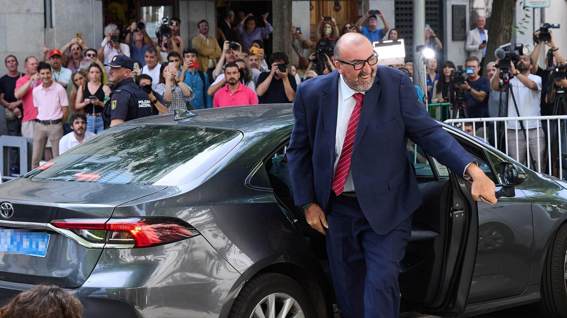 Archivan la causa contra Koldo García por un presunto delito de injurias o vejaciones contra su exmujer, Patricia Uriz Archivan la causa contra Koldo García por un presunto delito de injurias o vejaciones contra su exmujer, Patricia Uriz