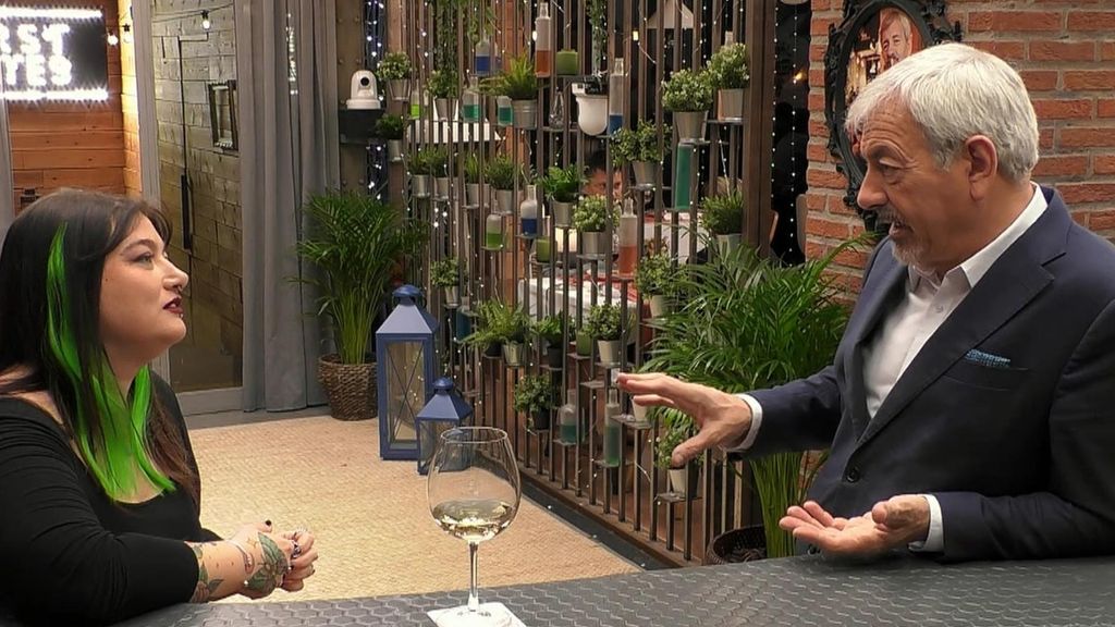 Una soltera sorprende a Carlos Sobera con su confesión en 'First Dates': ''Es una experiencia que quiero vivir''
