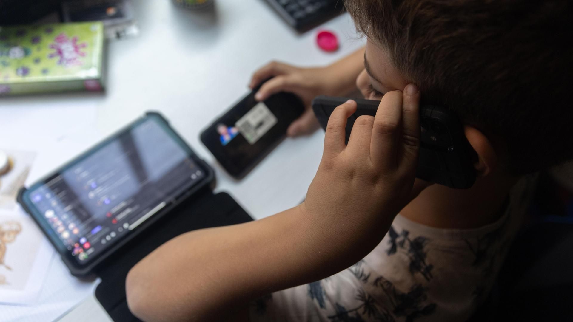 El 21% de los adolescentes es adicto al teléfono móvil en España